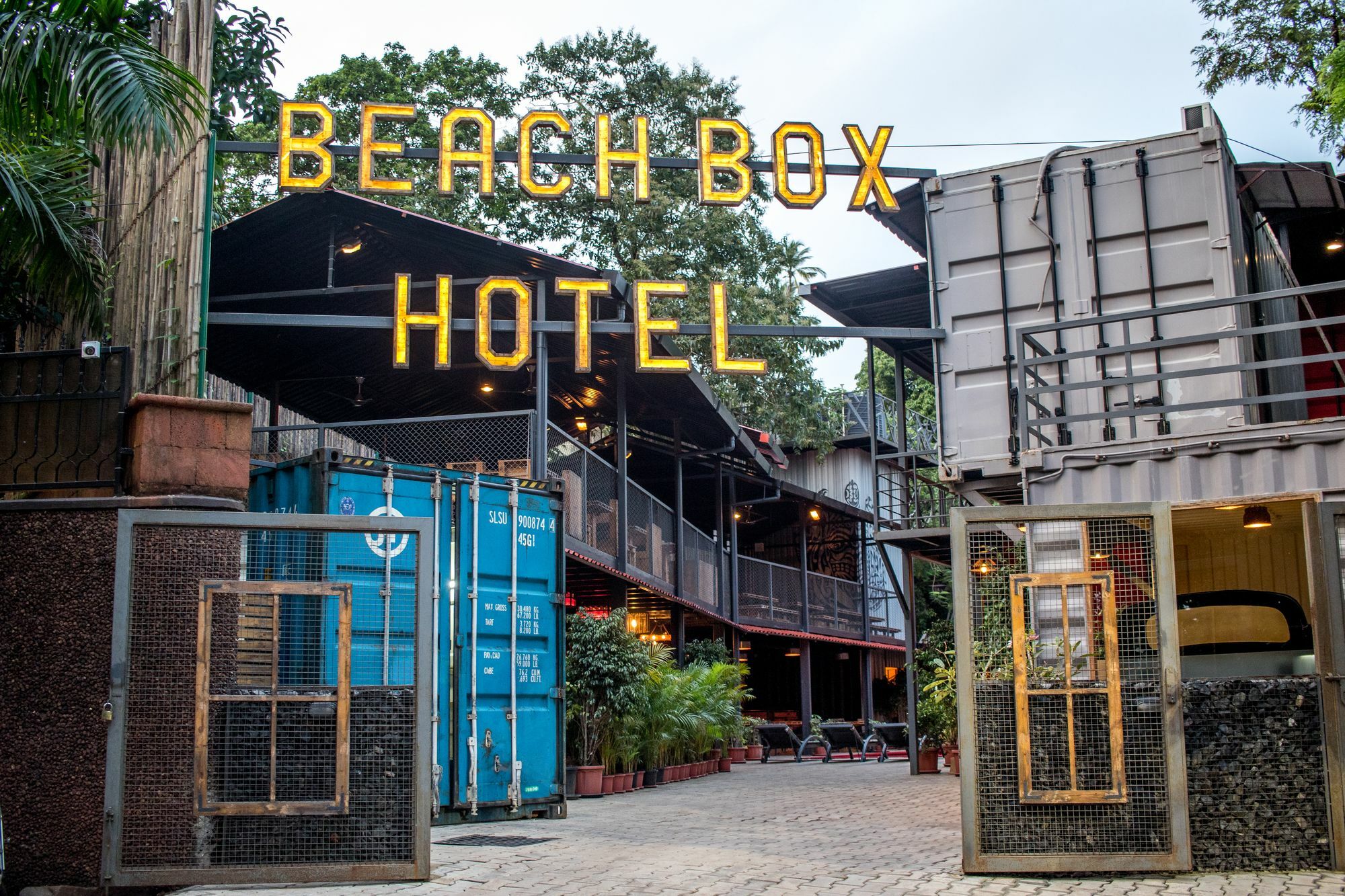 Beach Box Hotel Baga Gosavvy Collection Ngoại thất bức ảnh